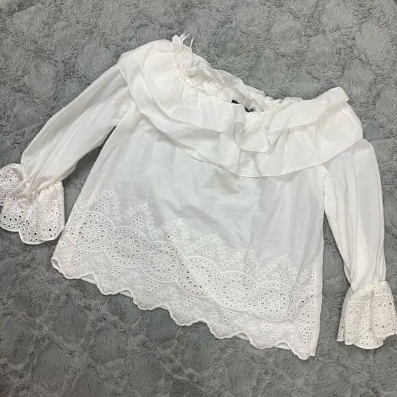 Zara off the shoulder eyelet blouse - Picture 3 of 7
